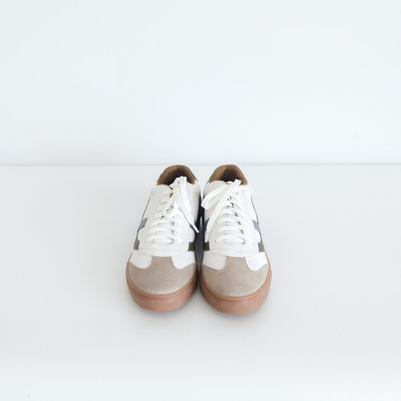 Sneakers – Monoka